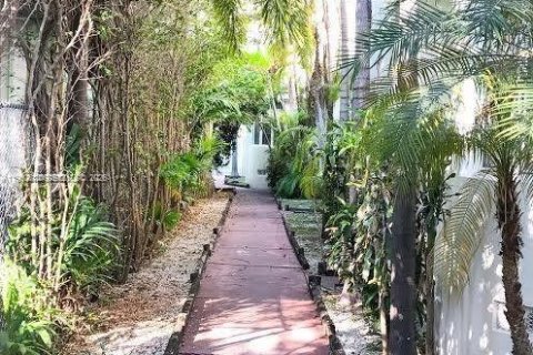 Apartamento en alquiler en Miami Beach, Florida, 39.48 m2 № 2006982 - foto 11