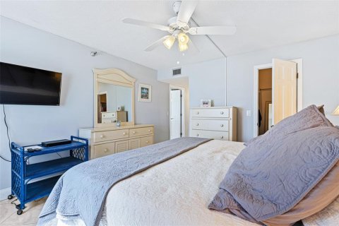 Condo in New Smyrna Beach, Florida, 2 bedrooms  № 1219532 - photo 13