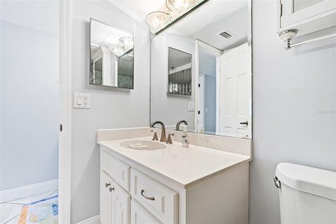 Condo in New Smyrna Beach, Florida, 2 bedrooms  № 1219532 - photo 19
