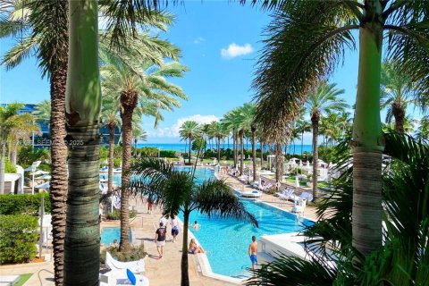 Купить кондоминиум в Майами-Бич, Флорида 1 спальня, 87.33м2, № 1991661 - фото 9