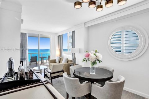 Купить кондоминиум в Майами-Бич, Флорида 1 спальня, 87.33м2, № 1991661 - фото 2