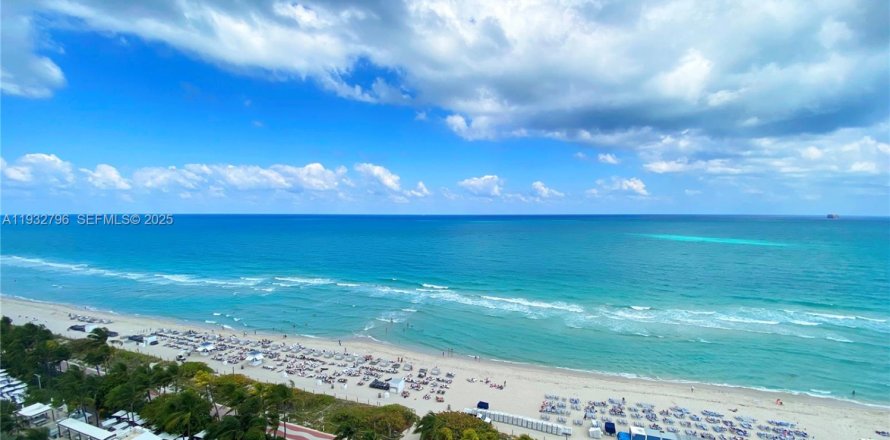 Кондоминиум с 1 спальней в Майами-Бич, Флорида № 1991661