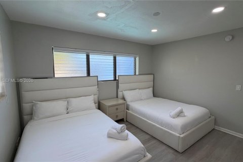 Villa ou maison à Bay Harbor Islands, Floride 2 chambres, 92.9 m2 № 2184617