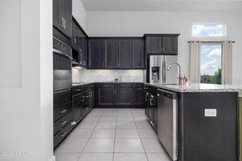 Casa en venta en Daytona Beach, Florida, 4 dormitorios, 196.58 m2 № 2384283 - foto 10