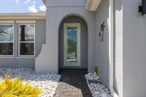 Casa en venta en Daytona Beach, Florida, 4 dormitorios, 196.58 m2 № 2384283 - foto 4