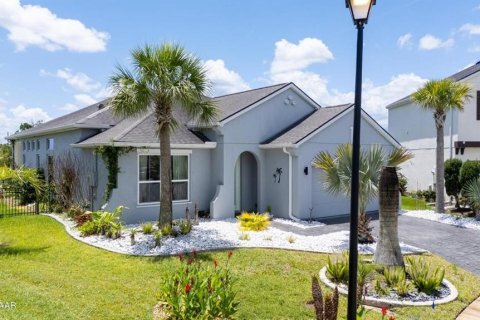 Casa en venta en Daytona Beach, Florida, 4 dormitorios, 196.58 m2 № 2384283 - foto 3
