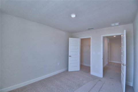 House in Auburndale, Florida 4 bedrooms, 223.43 sq.m. № 1242717 - photo 28