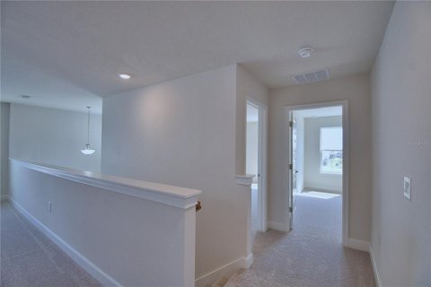 House in Auburndale, Florida 4 bedrooms, 223.43 sq.m. № 1242717 - photo 26