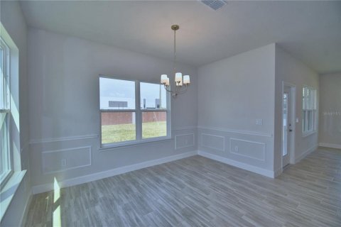 House in Auburndale, Florida 4 bedrooms, 223.43 sq.m. № 1242717 - photo 20