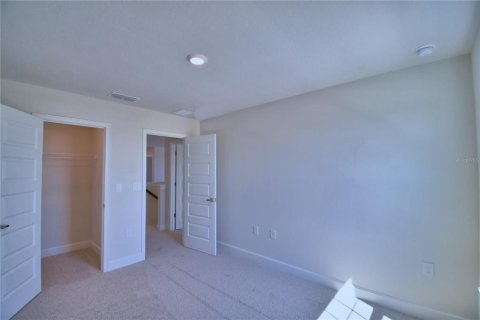 House in Auburndale, Florida 4 bedrooms, 223.43 sq.m. № 1242717 - photo 29