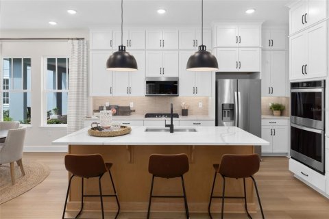 House in Celebration, Florida 4 bedrooms, 229.38 sq.m. № 1785283 - photo 5