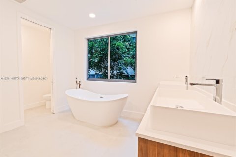 Touwnhouse à vendre à Fort Lauderdale, Floride: 4 chambres, 230.68 m2 № 2171312 - photo 19