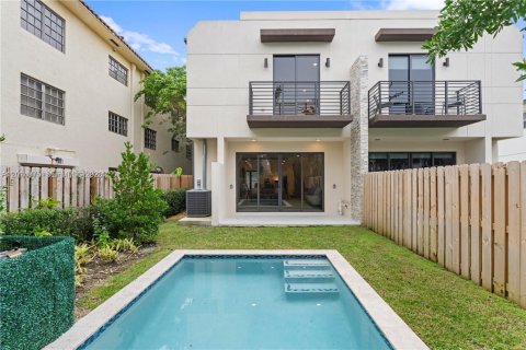 Touwnhouse à vendre à Fort Lauderdale, Floride: 4 chambres, 230.68 m2 № 2171312 - photo 10