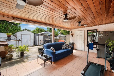 Casa en venta en Miami, Florida, 3 dormitorios, 139.35 m2 № 1862390 - foto 6