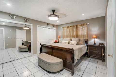 Casa en venta en Miami, Florida, 3 dormitorios, 139.35 m2 № 1862390 - foto 26