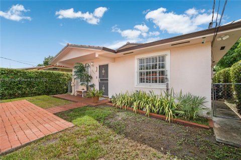 Casa en venta en Miami, Florida, 3 dormitorios, 139.35 m2 № 1862390 - foto 8