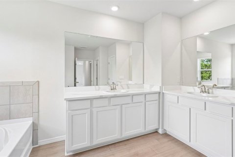 Villa ou maison à vendre à Parrish, Floride: 5 chambres, 369.29 m2 № 2296275 - photo 20