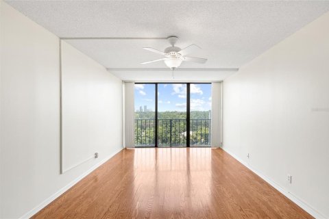 Condo in Tampa, Florida, 2 bedrooms  № 1801443 - photo 20