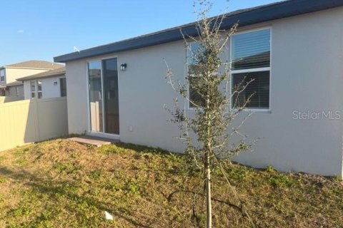 House in Winter Haven, Florida 4 bedrooms, 149.29 sq.m. № 2109209 - photo 11