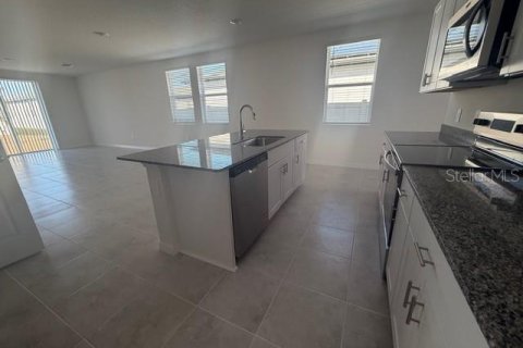 House in Winter Haven, Florida 4 bedrooms, 149.29 sq.m. № 2109209 - photo 20