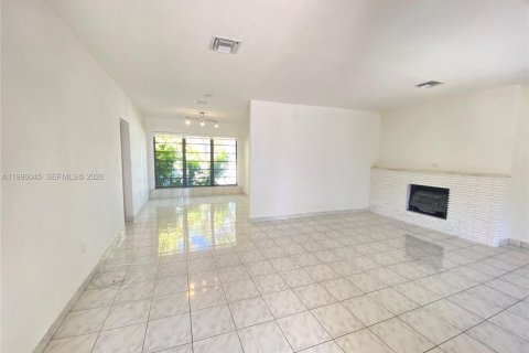 Villa ou maison à louer à Miami Beach, Floride: 4 chambres, 185.8 m2 № 2064490 - photo 30
