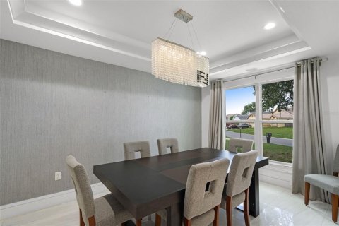 House in Kissimmee, Florida 4 bedrooms, 256.78 sq.m. № 1769839 - photo 3