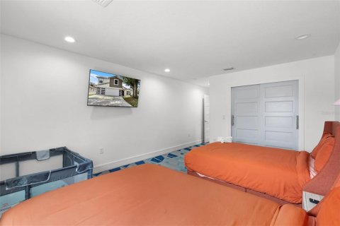 House in Kissimmee, Florida 4 bedrooms, 256.78 sq.m. № 1769839 - photo 20
