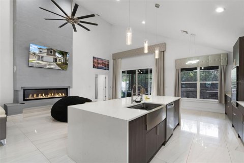 House in Kissimmee, Florida 4 bedrooms, 256.78 sq.m. № 1769839 - photo 12