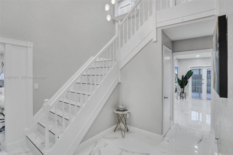 Купить виллу или дом в Дирфилд-Бич, Флорида 6 спален, 323.95м2, № 2153563 - фото 4