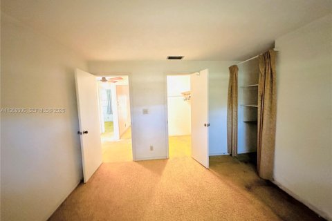 Appartement à louer à Fort Lauderdale, Floride: 3 chambres, 139.35 m2 № 2017817 - photo 19