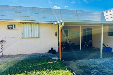 Appartement à louer à Fort Lauderdale, Floride: 3 chambres, 139.35 m2 № 2017817 - photo 24