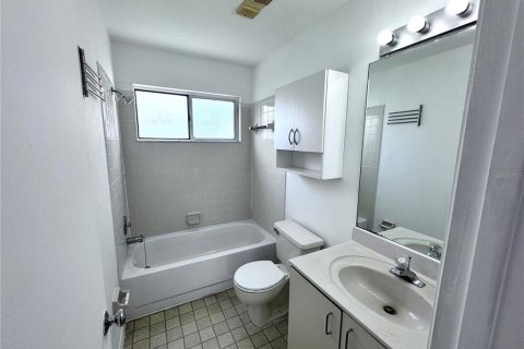 Condominio en alquiler en Orlando, Florida, 2 dormitorios, 93.65 m2 № 1809979 - foto 9