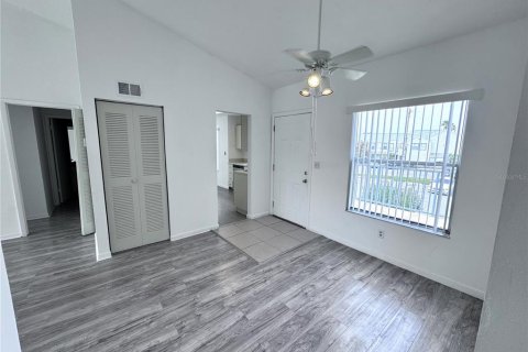Condominio en alquiler en Orlando, Florida, 2 dormitorios, 93.65 m2 № 1809979 - foto 4