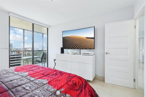 Condominio en venta en Aventura, Florida, 2 dormitorios, 121.98 m2 № 1830489 - foto 18