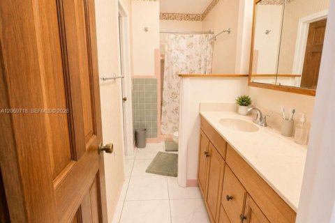 Casa en venta en Cutler Bay, Florida, 3 dormitorios, 167.13 m2 № 2261622 - foto 19