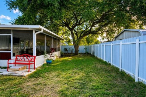 Casa en venta en Cutler Bay, Florida, 3 dormitorios, 167.13 m2 № 2261622 - foto 8