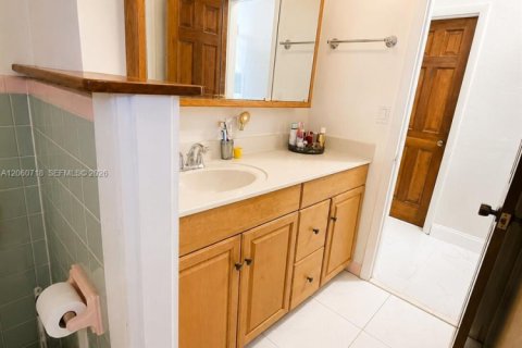 Casa en venta en Cutler Bay, Florida, 3 dormitorios, 167.13 m2 № 2261622 - foto 18