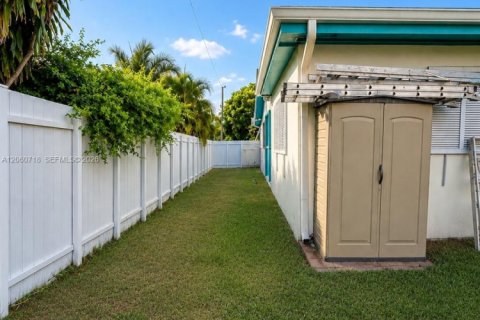 Casa en venta en Cutler Bay, Florida, 3 dormitorios, 167.13 m2 № 2261622 - foto 5