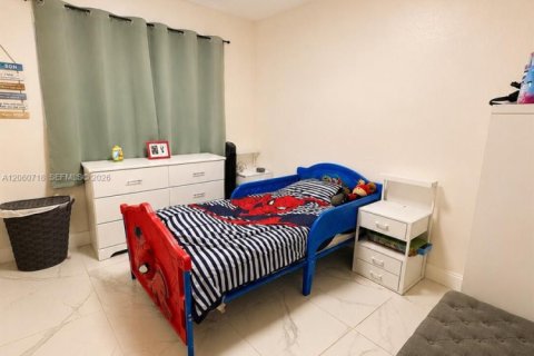 Casa en venta en Cutler Bay, Florida, 3 dormitorios, 167.13 m2 № 2261622 - foto 15