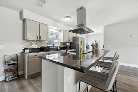 Casa en venta en Deltona, Florida, 3 dormitorios, 139.26 m2 № 1878281 - foto 9