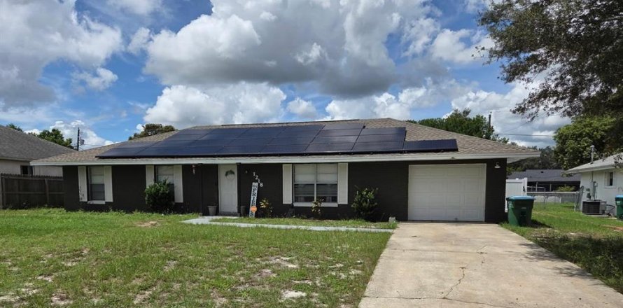 Casa en Deltona, Florida 3 dormitorios, 139.26 m2 № 1878281