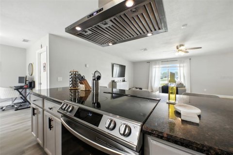 Casa en venta en Deltona, Florida, 3 dormitorios, 139.26 m2 № 1878281 - foto 8