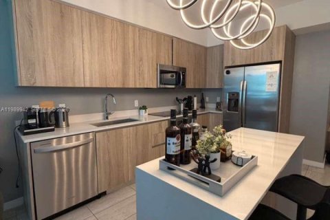 Купить кондоминиум в Майами, Флорида 1 спальня, 69.03м2, № 2051947 - фото 4