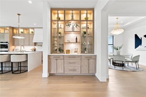 Villa ou maison à vendre à Tampa, Floride: 5 chambres, 437.76 m2 № 2349742 - photo 14