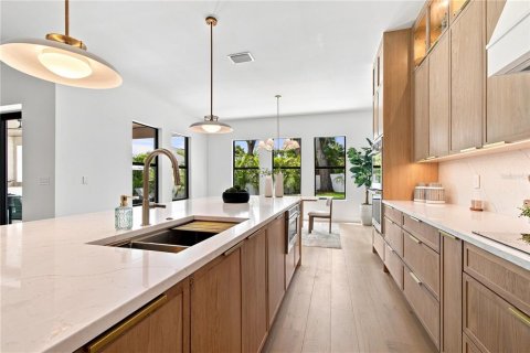 Villa ou maison à vendre à Tampa, Floride: 5 chambres, 437.76 m2 № 2349742 - photo 22