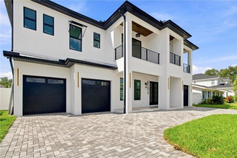 Villa ou maison à vendre à Tampa, Floride: 5 chambres, 437.76 m2 № 2349742 - photo 2
