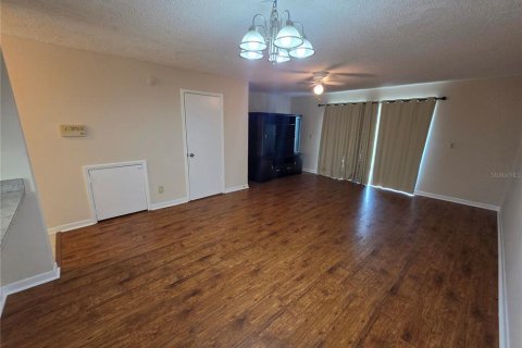 Copropriété à louer à Tampa, Floride: 3 chambres, 110.74 m2 № 2324088 - photo 8