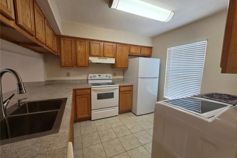 Copropriété à louer à Tampa, Floride: 3 chambres, 110.74 m2 № 2324088 - photo 4