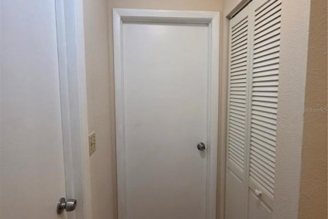 Copropriété à louer à Tampa, Floride: 3 chambres, 110.74 m2 № 2324088 - photo 15