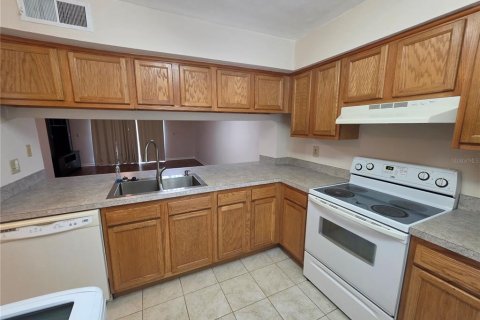 Copropriété à louer à Tampa, Floride: 3 chambres, 110.74 m2 № 2324088 - photo 6